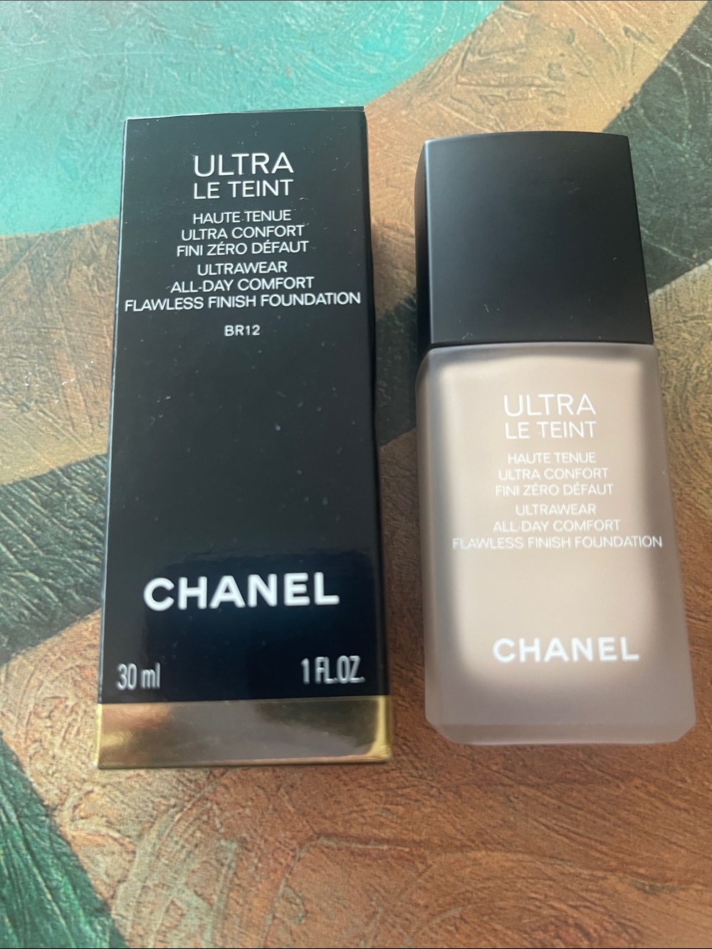 CHANEL Ultra Le Teint Foundation BR12. New
